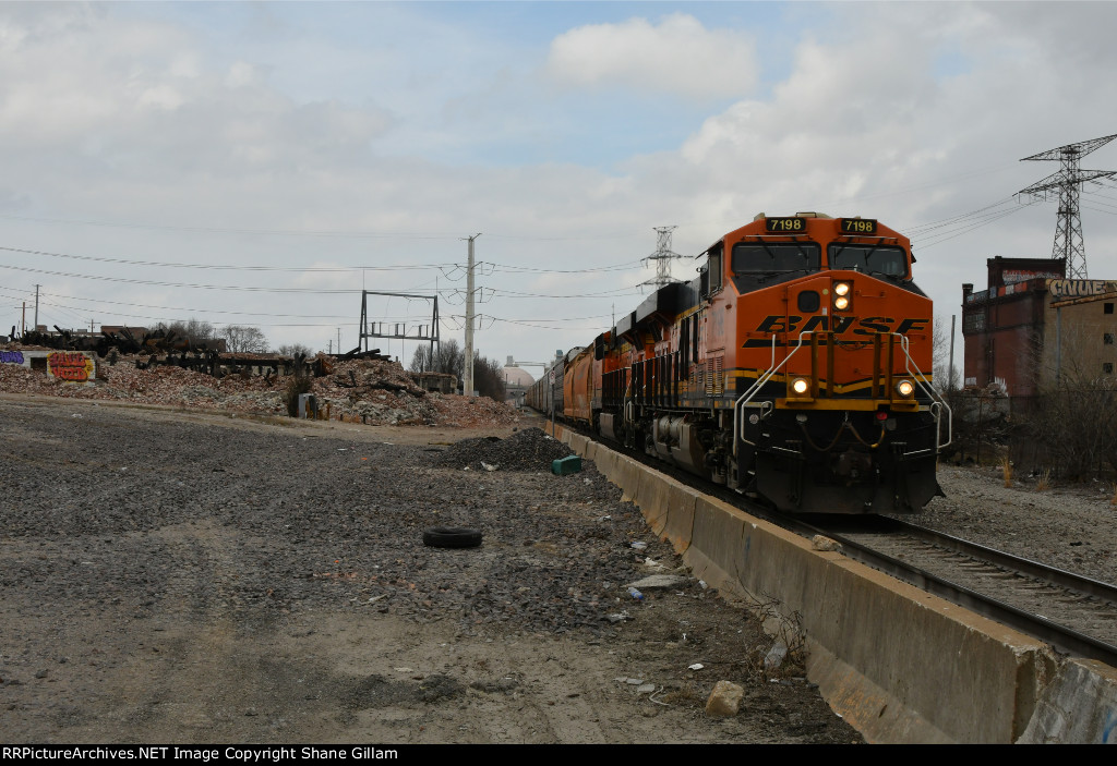 BNSF 7198